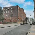 Frontdesk I Carriage Wheel Lofts Apts Philadelphia
